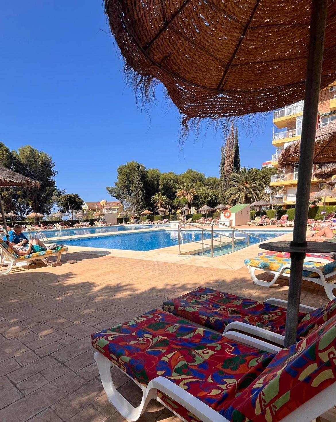 Coastal Feeling, Pools & Views Apt Agata Беналмадена Екстериор снимка